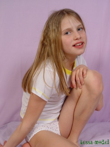 [Image: rPK2AzodQv.jpg]