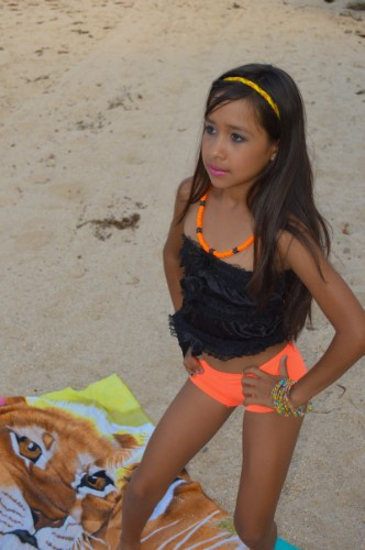 [Image: vBlm4B7e5a.jpg]