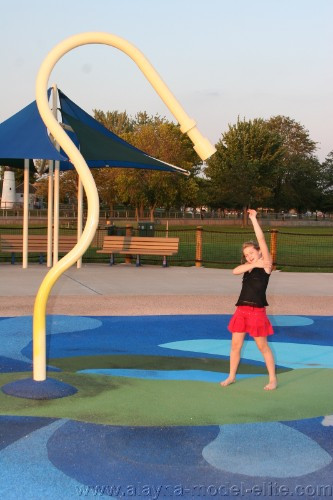 [Image: vBlm4rzg5a.jpg]