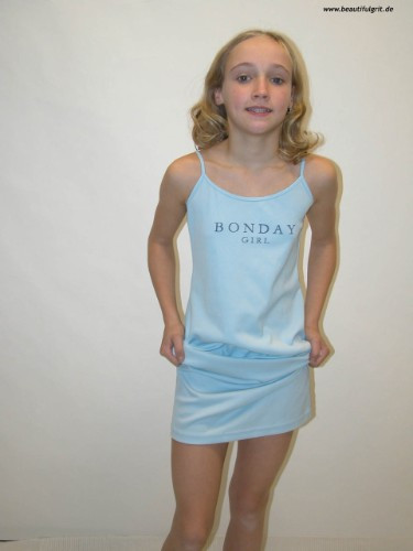 [Image: vVlo40E7Qd.jpg]