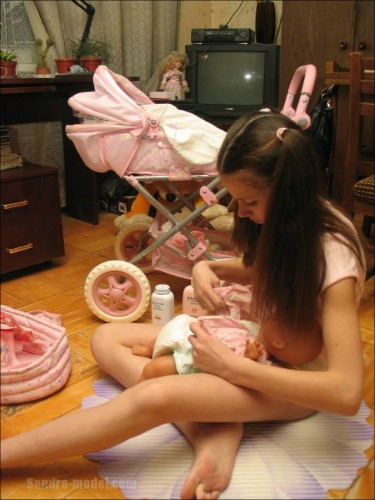 [Image: vVlo4NNPQd.jpg]