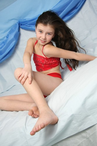 [Image: vVlo4Pg9Qd.jpg]