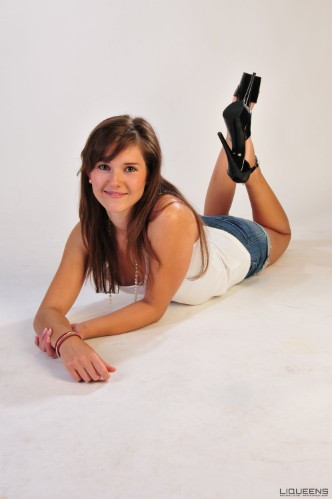 [Image: wVQ4AYAaK6.jpg]