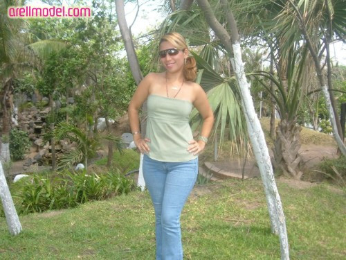 [Image: wVQ4AmW6K6.jpg]