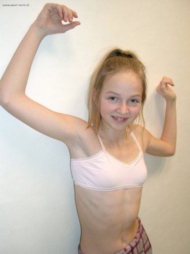 [Image: wnKGr0ajQZ.jpg]