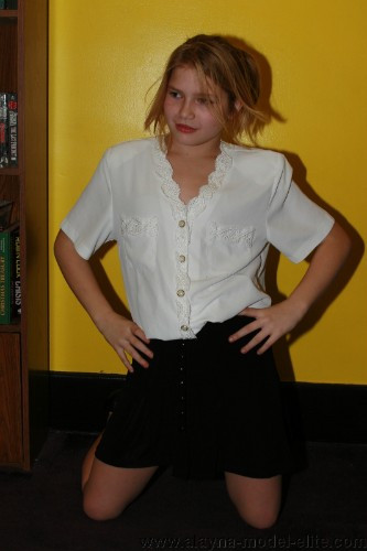 [Image: x2lNo42pQR.jpg]