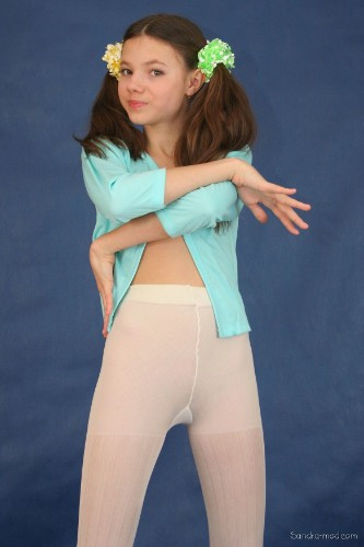 [Image: x2lNoegDQR.jpg]