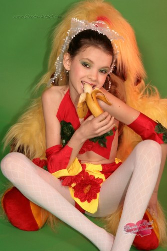 [Image: zVQ6A3vglJ.jpg]