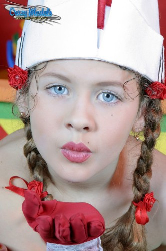 [Image: zVQ6APdjlJ.jpg]