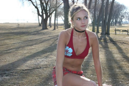 [Image: zVQ6AmvklJ.jpg]