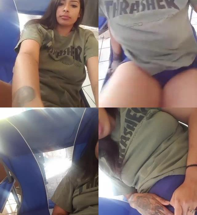 [Image: PVKZxvyElq.jpg]