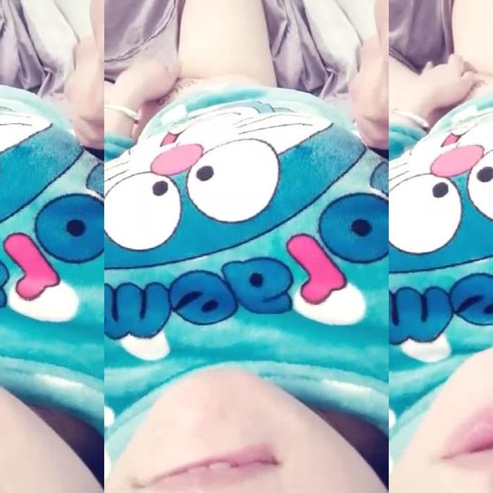 [Image: V3QRR2v2Qm.jpg]