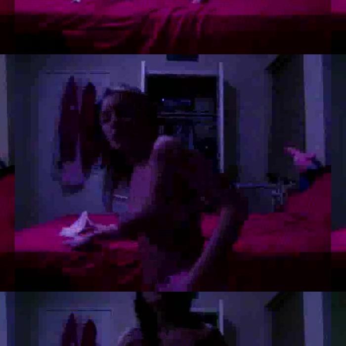 [Image: qgleB0NpQG.jpg]