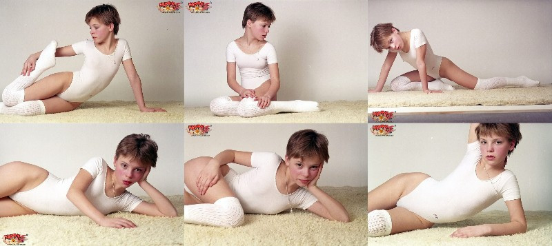 [Image: B151z73wly.jpg]