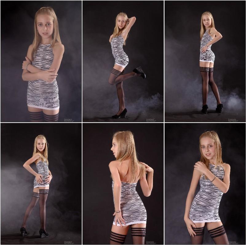 [Image: B151zqr8ly.jpg]