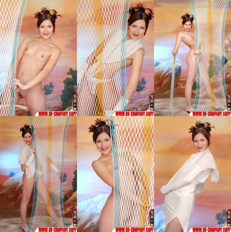 [Image: EGK7AqY8ld.jpg]