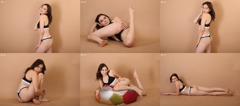 [Image: EGK7mdaald.jpg]