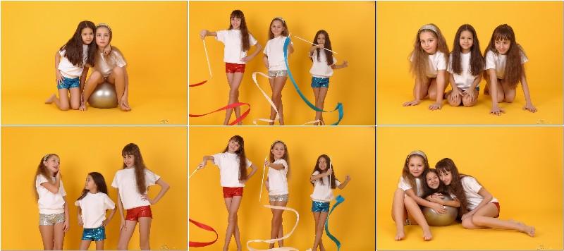 [Image: G2lA1d7ol8.jpg]