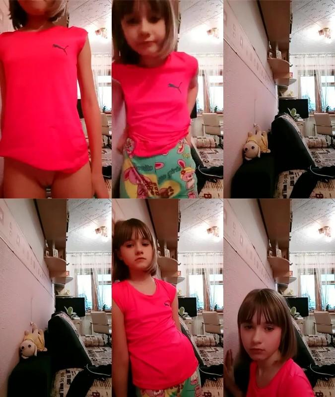 [Image: GdQy04emly.jpg]