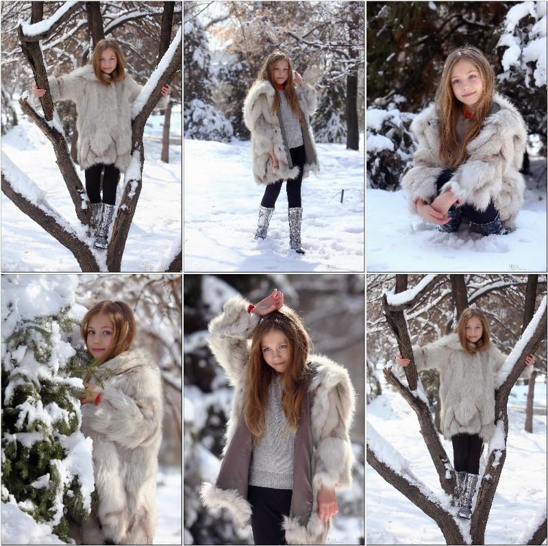 [Image: LW5VnyeL54.jpg]