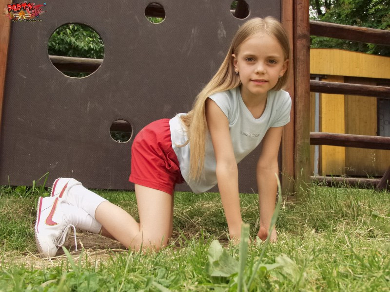 [Image: M9QgWmrXQa.jpg]