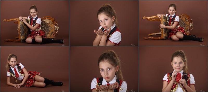 [Image: M9Qga3AX5a.jpg]