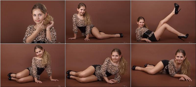 [Image: M9Qga3qe5a.jpg]