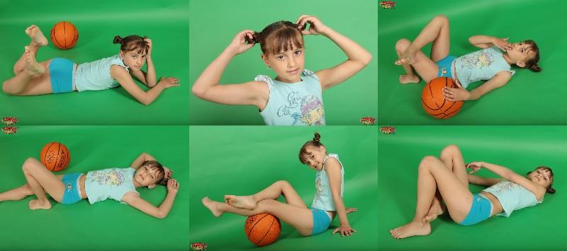 [Image: nR539j3rQq.jpg]