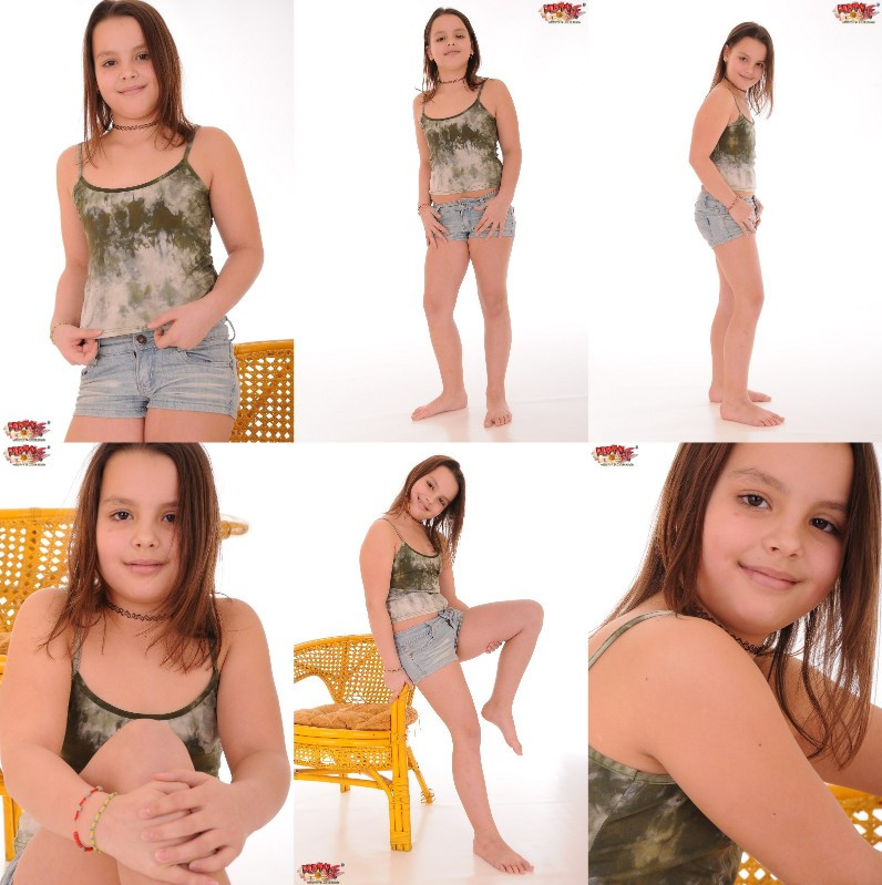 [Image: qxQPNDYZ54.jpg]