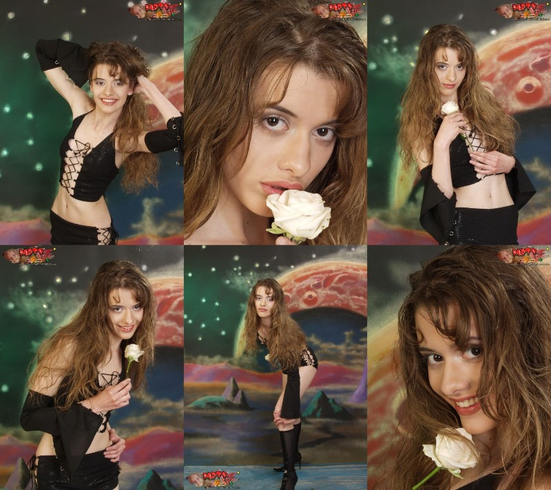 [Image: x2lN2d4klR.jpg]