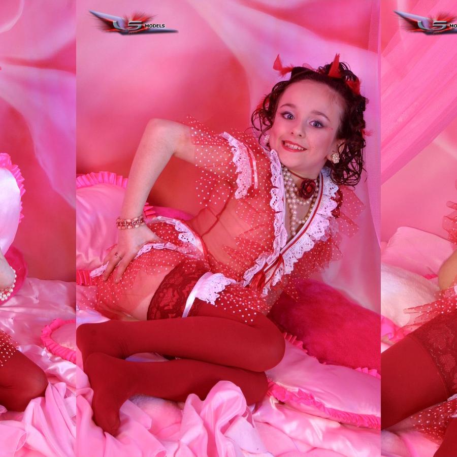 [Image: ABQpOXyyle.jpg]