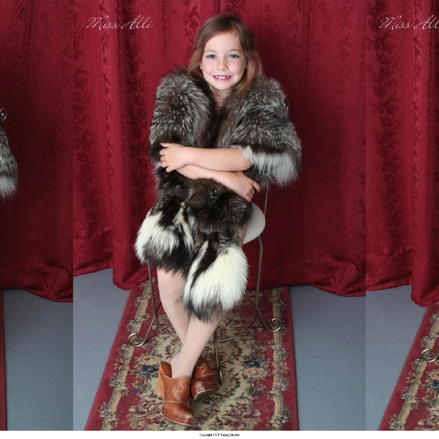 [Image: ALKbxWy6ln.jpg]