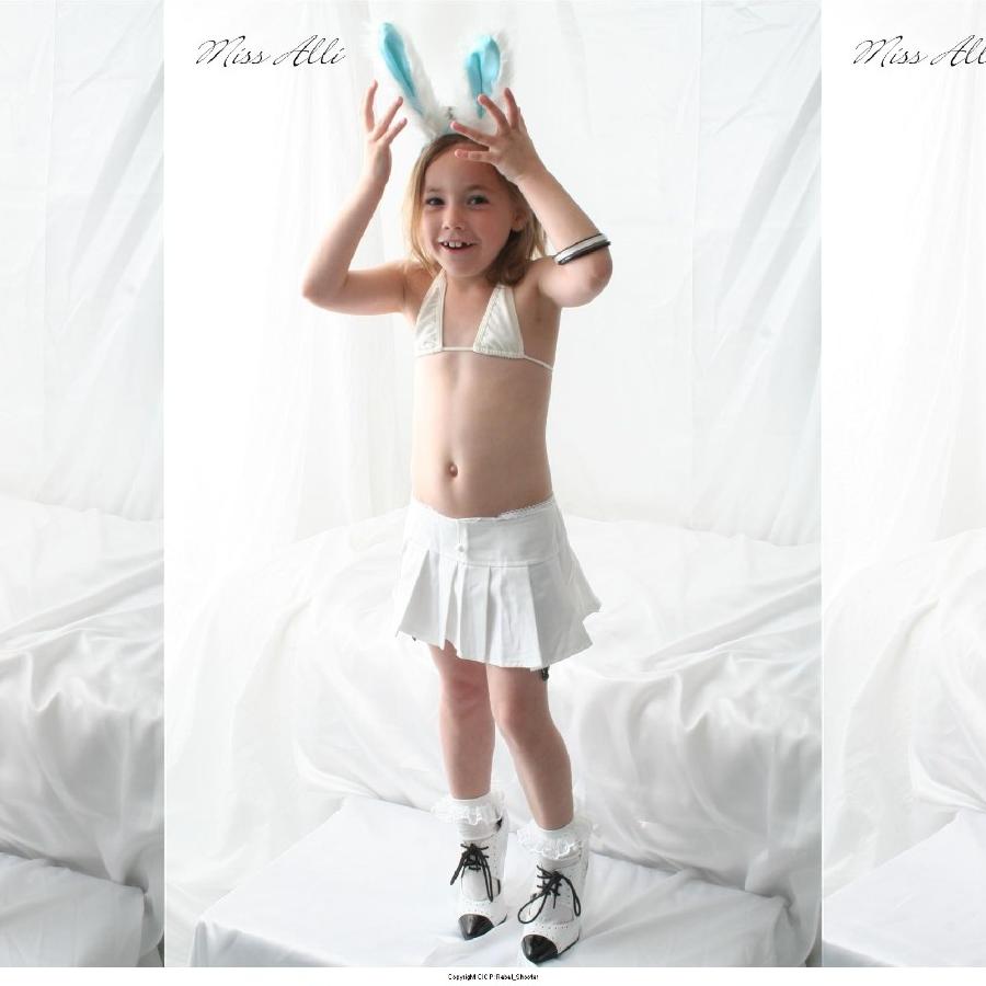 [Image: jmQW7zXyQW.jpg]