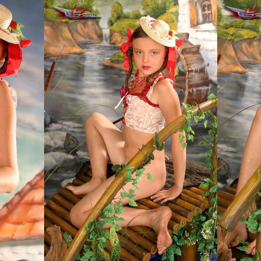 [Image: w7Qa2NY7KR.jpg]